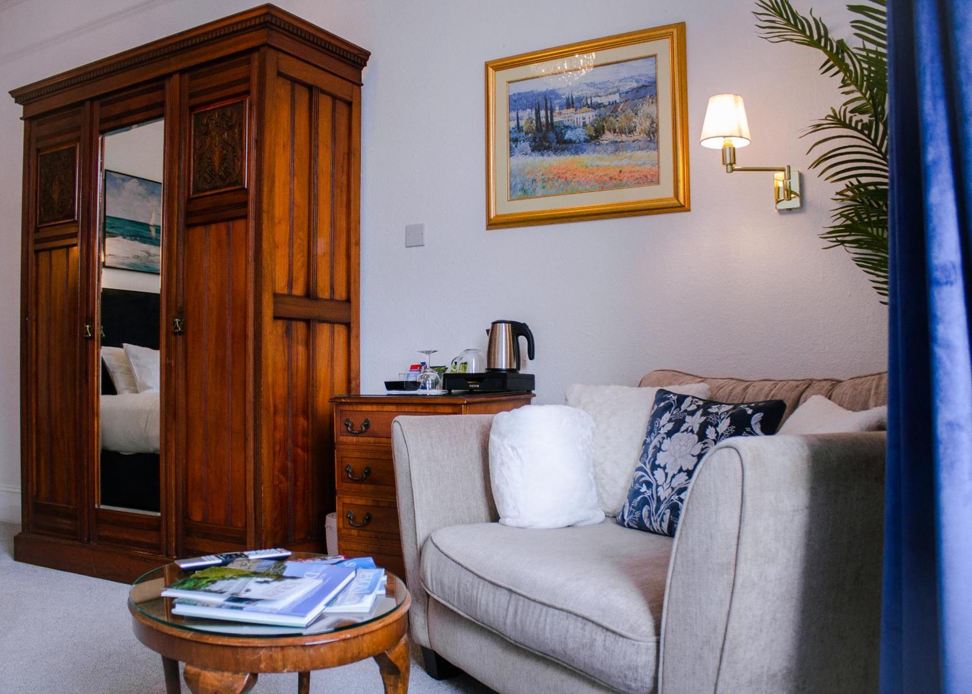 Gresham Court Hotel Торки Екстериор снимка